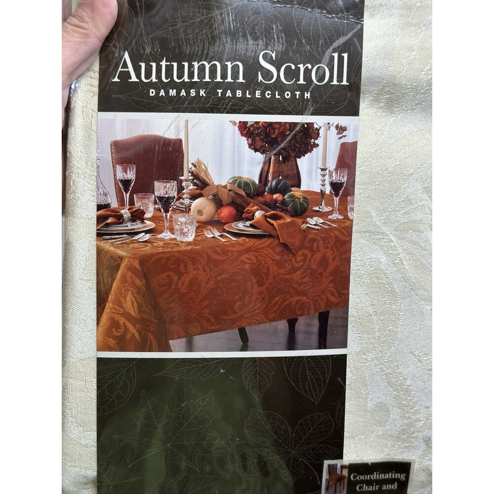 NEW Autumn Scroll DAMASK * IVORY * 60 X 84 TABLECLOTH - Oblong RECTANGLE